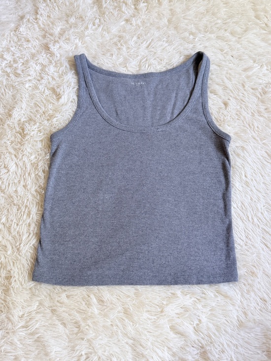 Old Navy Tops - Old Navy Gray Ribbed Scoop Tank Top